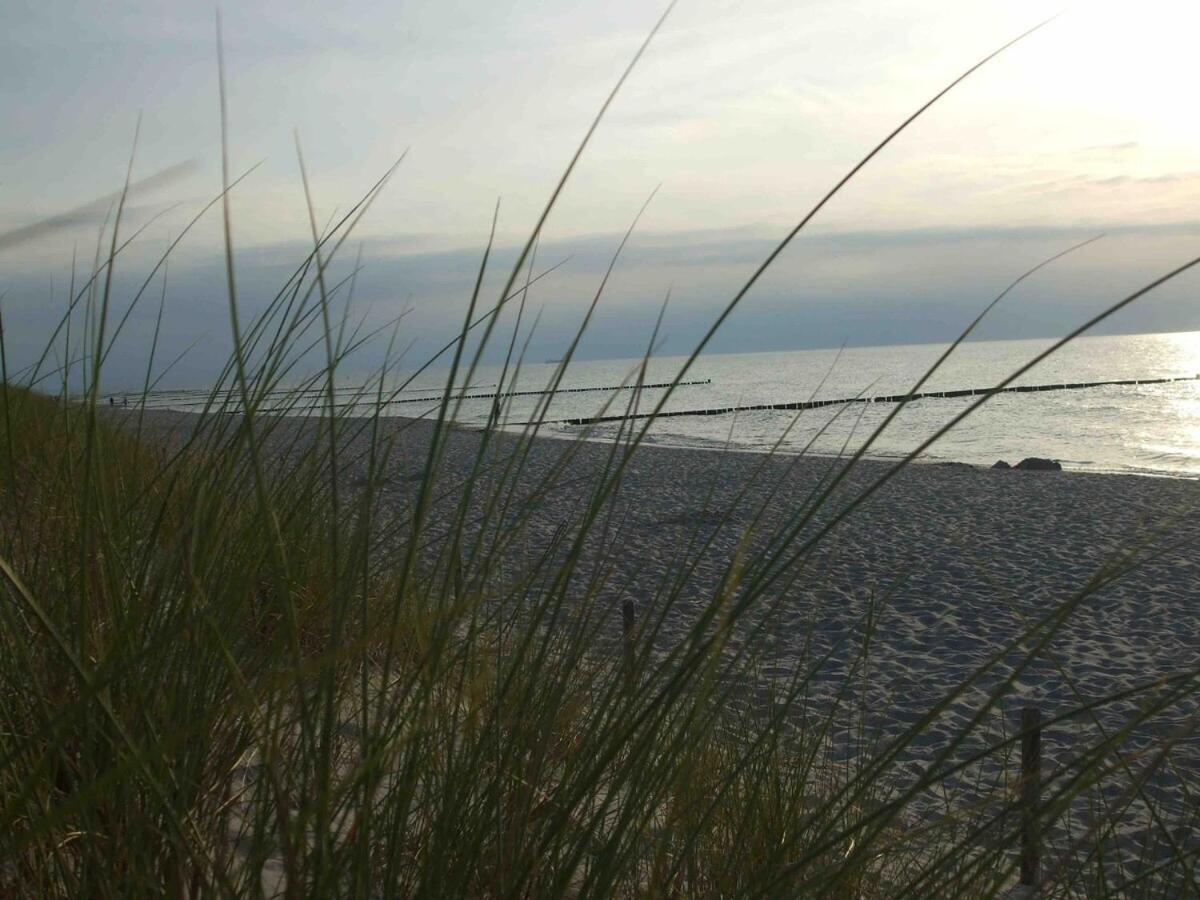 discovAIR Graal Müritz -Haus Quisisana- Strandnah mit Netflix Ruang foto